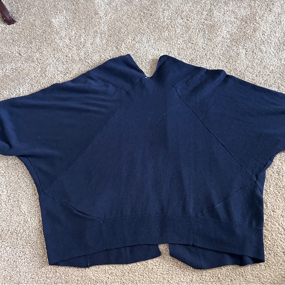 Women’s Navy Blue GAP Dolman style Cardigan size M with tags - Picture 4 of 9